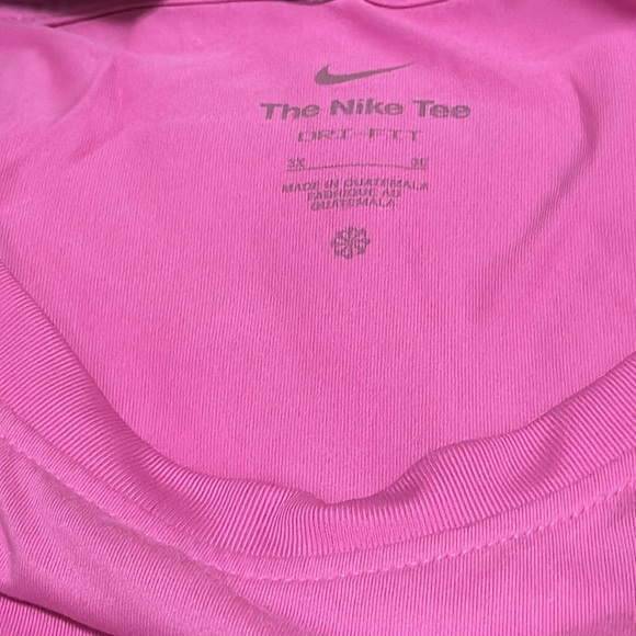 Nike Dri Fit Tee - Picture 3 of 3